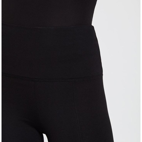 Lysse Signature Black Center Seam Legging - Picture 4 of 6